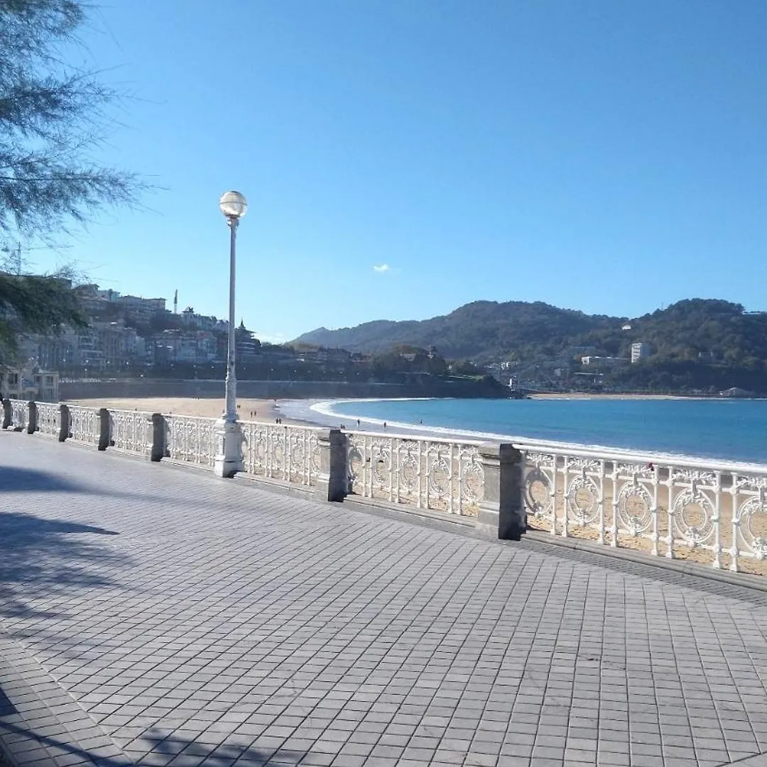 Apartamento Con Vistas A La Playa De La Concha En Donostia-San Sebastian - Marina 1 Apartment