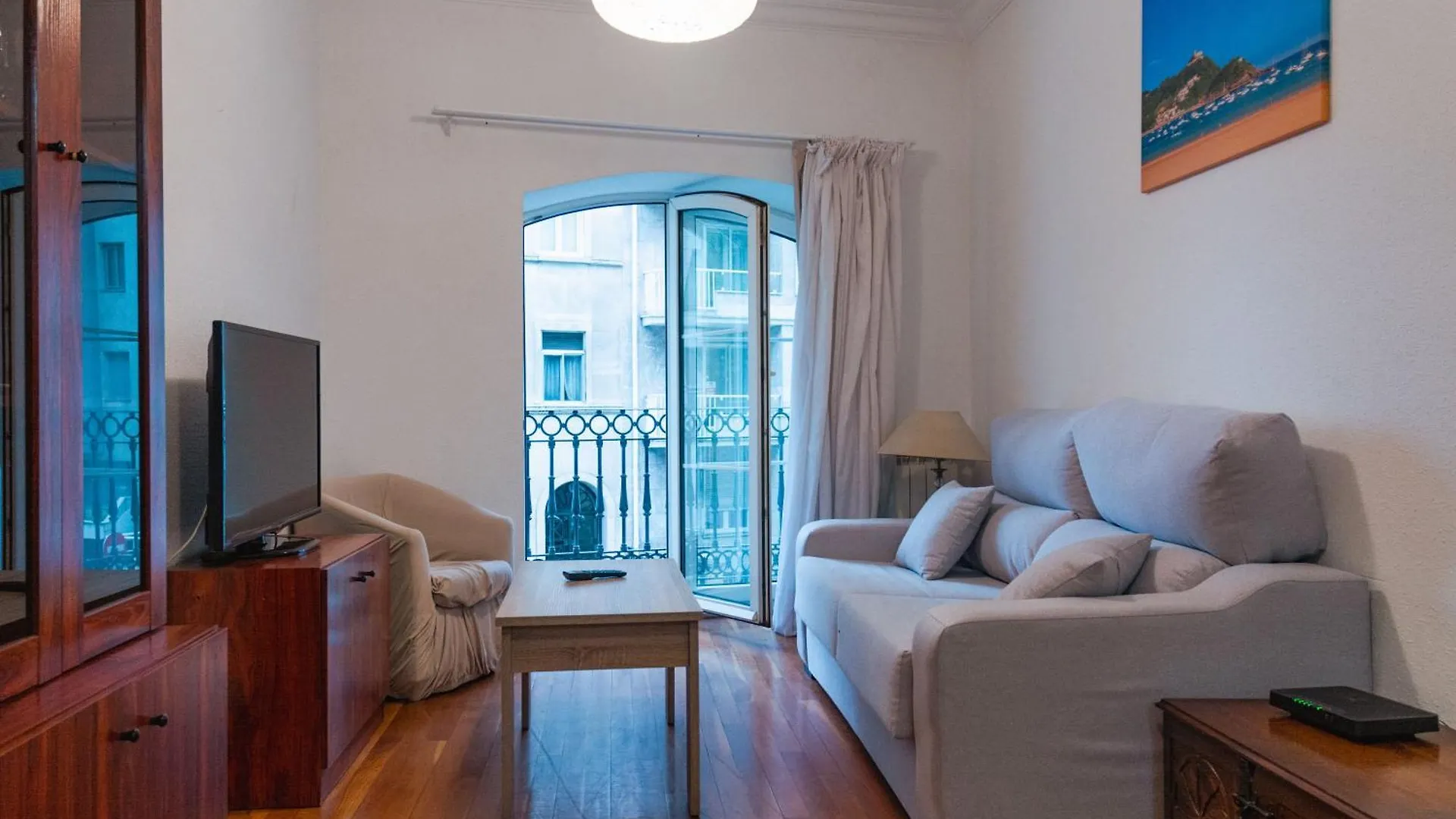 Apartamento Con Vistas A La Playa De La Concha En Donostia-San Sebastian - Marina 1 Spain