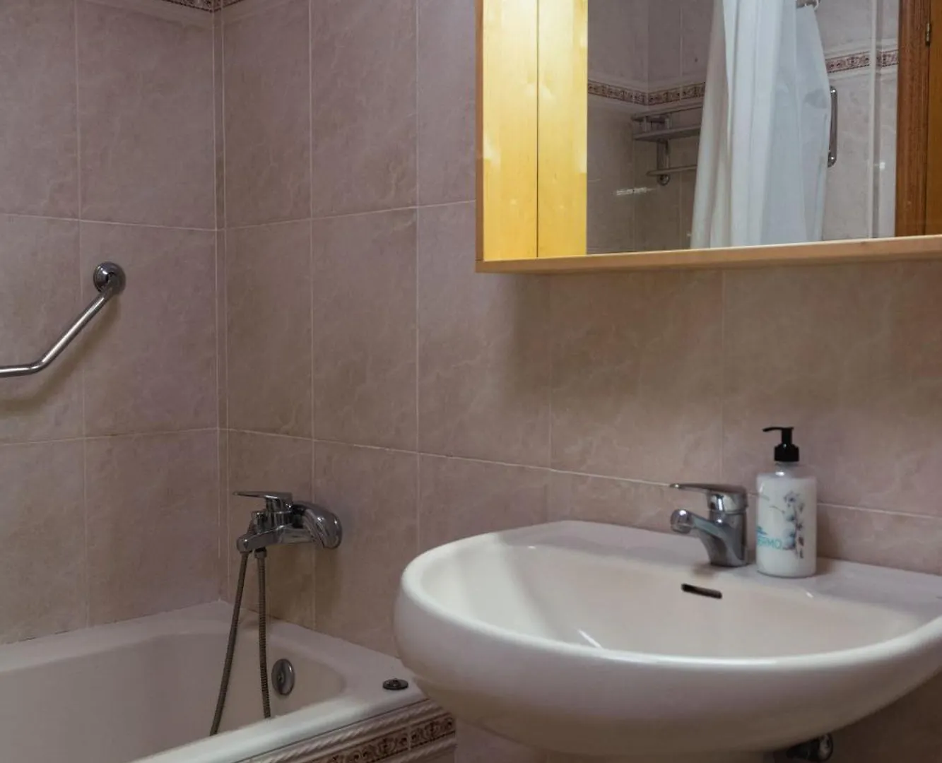 Apartamento Con Vistas A La Playa De La Concha En Donostia-San Sebastian - Marina 1 Spain